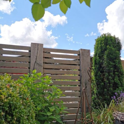 Rhombusleisten als Sichtschutz/ Gartenzaun 